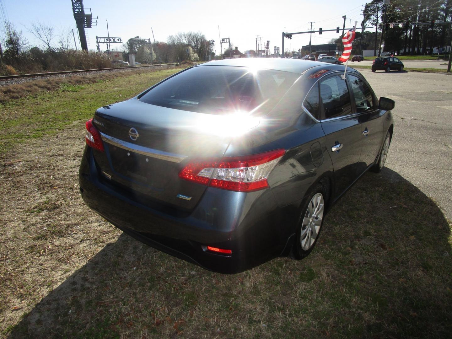 2014 Blue Nissan Sentra (3N1AB7AP9EY) , located at 2553 Airline Blvd, Portsmouth, VA, 23701, (757) 488-8331, 36.813889, -76.357597 - Down Payment: $995 Weekly Payment: $95 APR: 23.9% Repayment Terms: 42 Months ***CALL ELIZABETH SMITH - DIRECTOR OF MARKETING @ 757-488-8331 TO SCHEDULE YOUR APPOINTMENT TODAY AND GET PRE-APPROVED RIGHT OVER THE PHONE*** - Photo#5